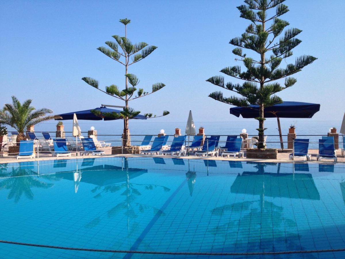 Hotel La Playa Blanca Санто-Стефано-ди-Камастра Экстерьер фото